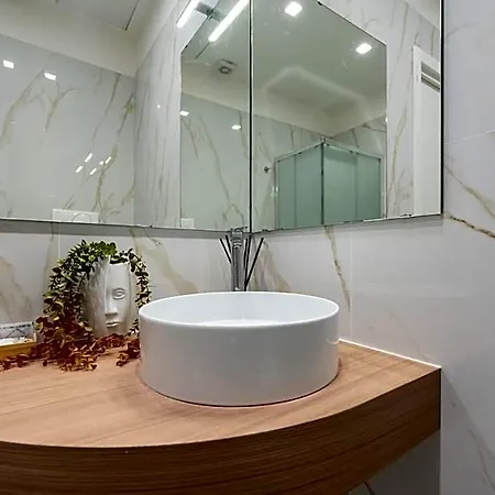 Palazzo Della Porta לינה וארוחת בוקר 4*
