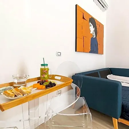 Palazzo Della Porta 4* Naples
