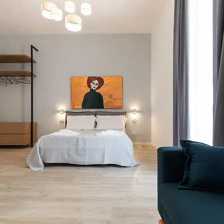 Palazzo Della Porta 5* Nápoles