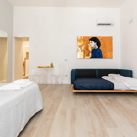 Palazzo Della Porta 4* Neapel